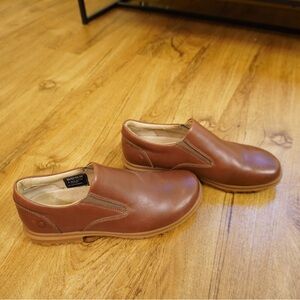 Bogs Pearl Slip Leather Loafers - Like New Size 7